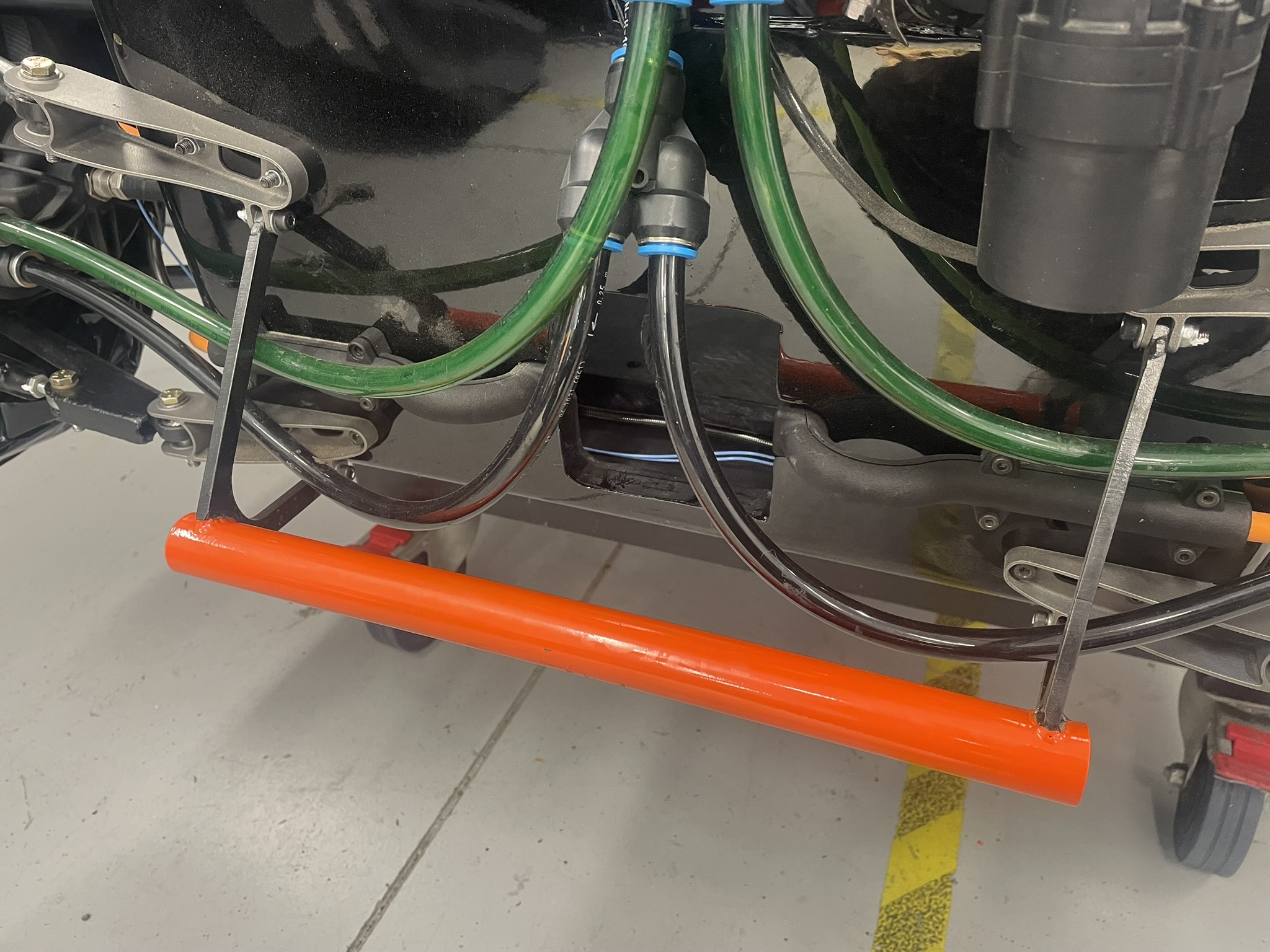 Painted lift bar